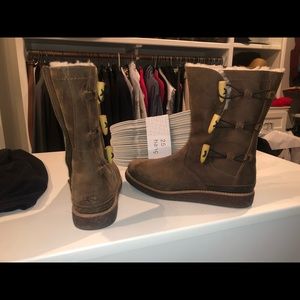 Ugg boots- worn once-
